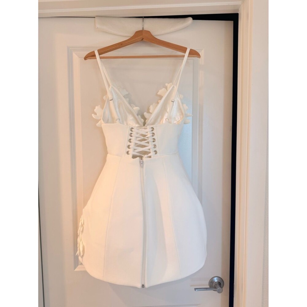 New BRONX BANCO Emma White Floral Appliqué Strap Mini Wedding Dress - Picture 8 of 15